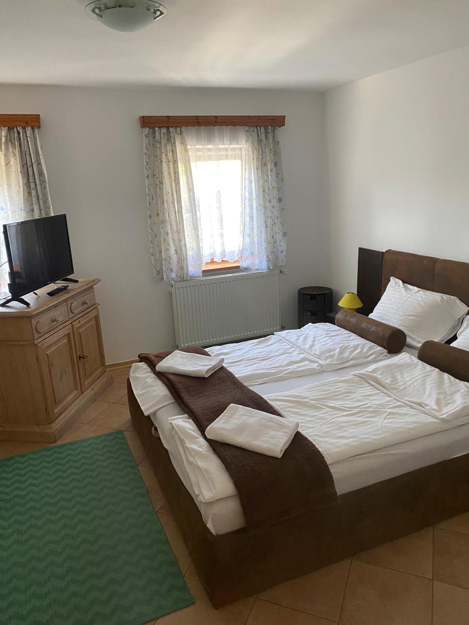 Apartamento Haus Lucia Eger Exterior foto